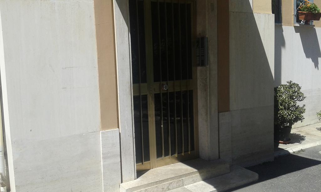 Casa Garbata Bed & Breakfast Rome Exterior photo